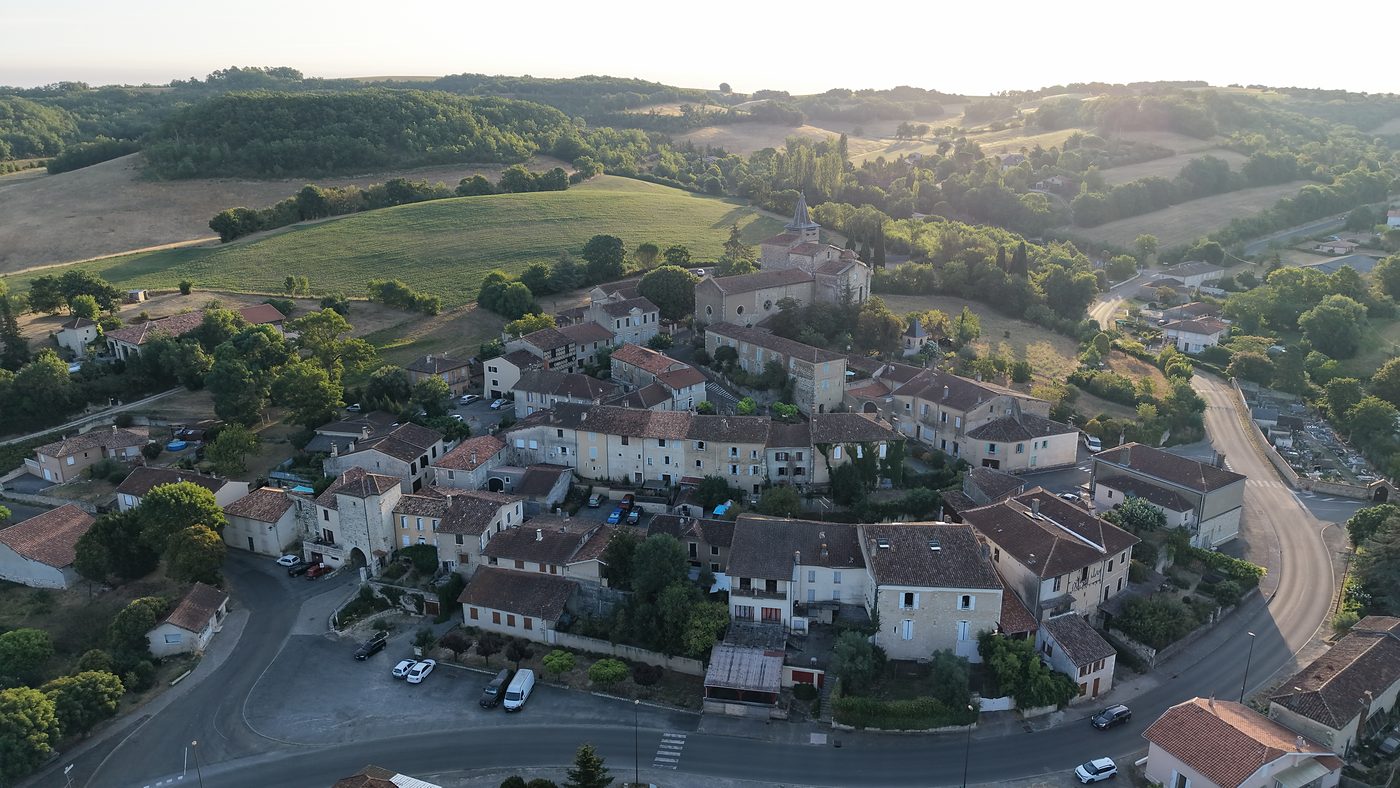 Photographie de Pessan — Le cœur du village vu du ciel