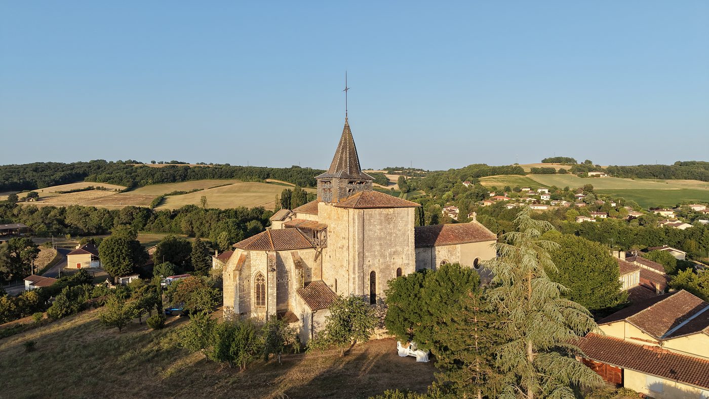 Photographie de Pessan — L'église Saint-Michel sur sa colline